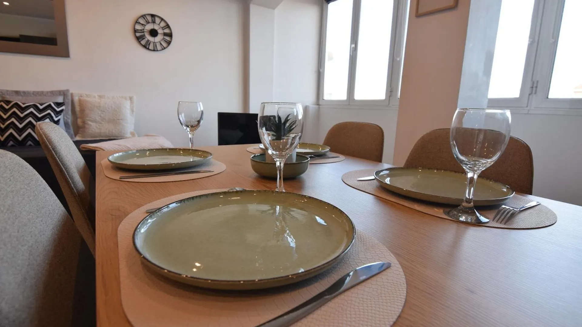 418-Apartamento Vistas Al Canal Empuriabrava Spain