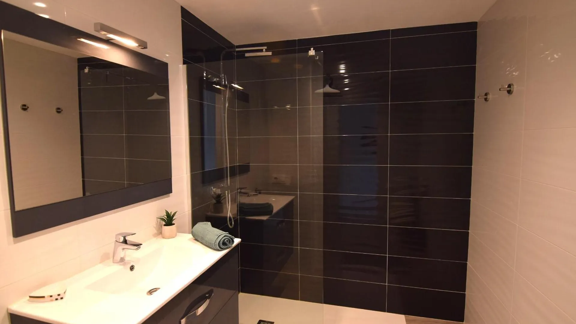 Apartment 418-Apartamento Vistas Al Canal Empuriabrava Spain
