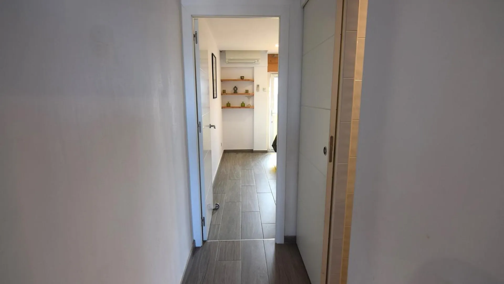 418-Apartamento Vistas Al Canal Empuriabrava Spain